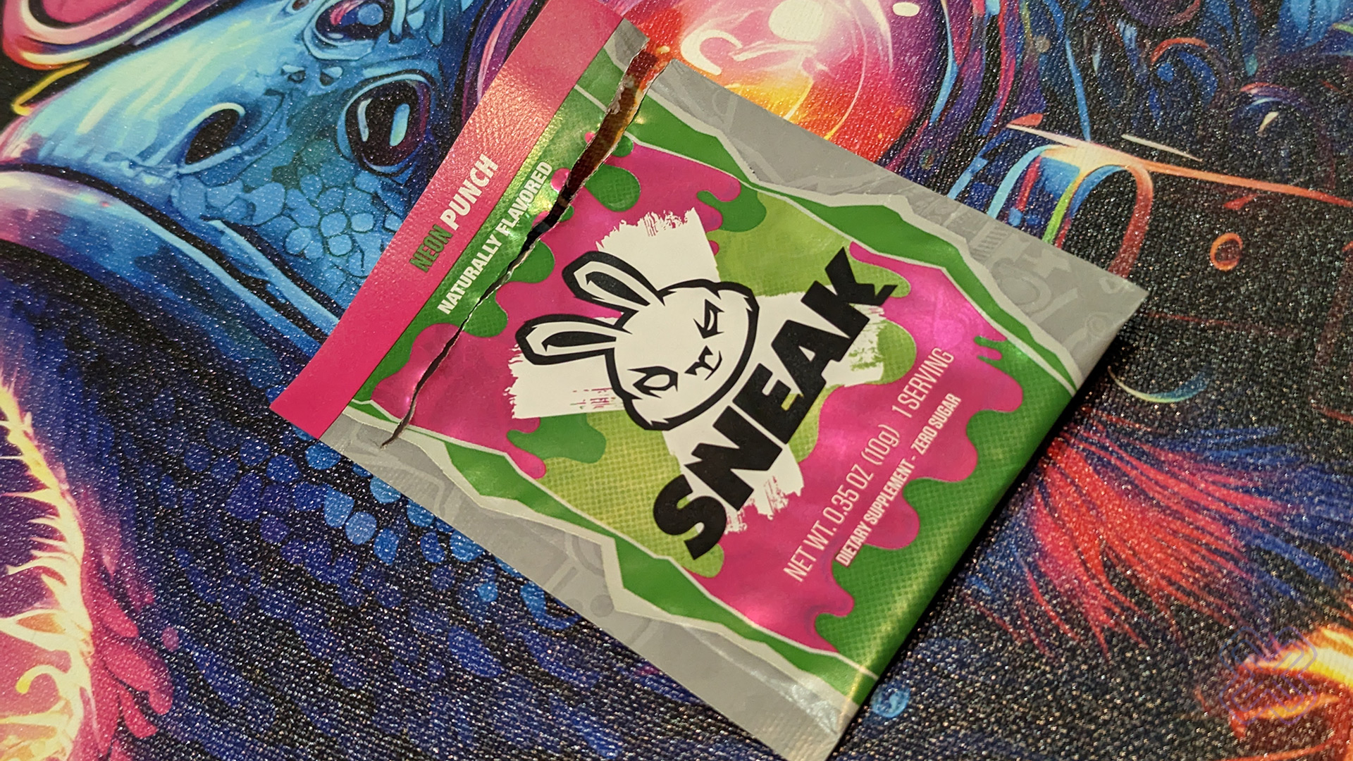Sneak Energy Review Neon Punch Flavor | Jason Siu for FullCleared