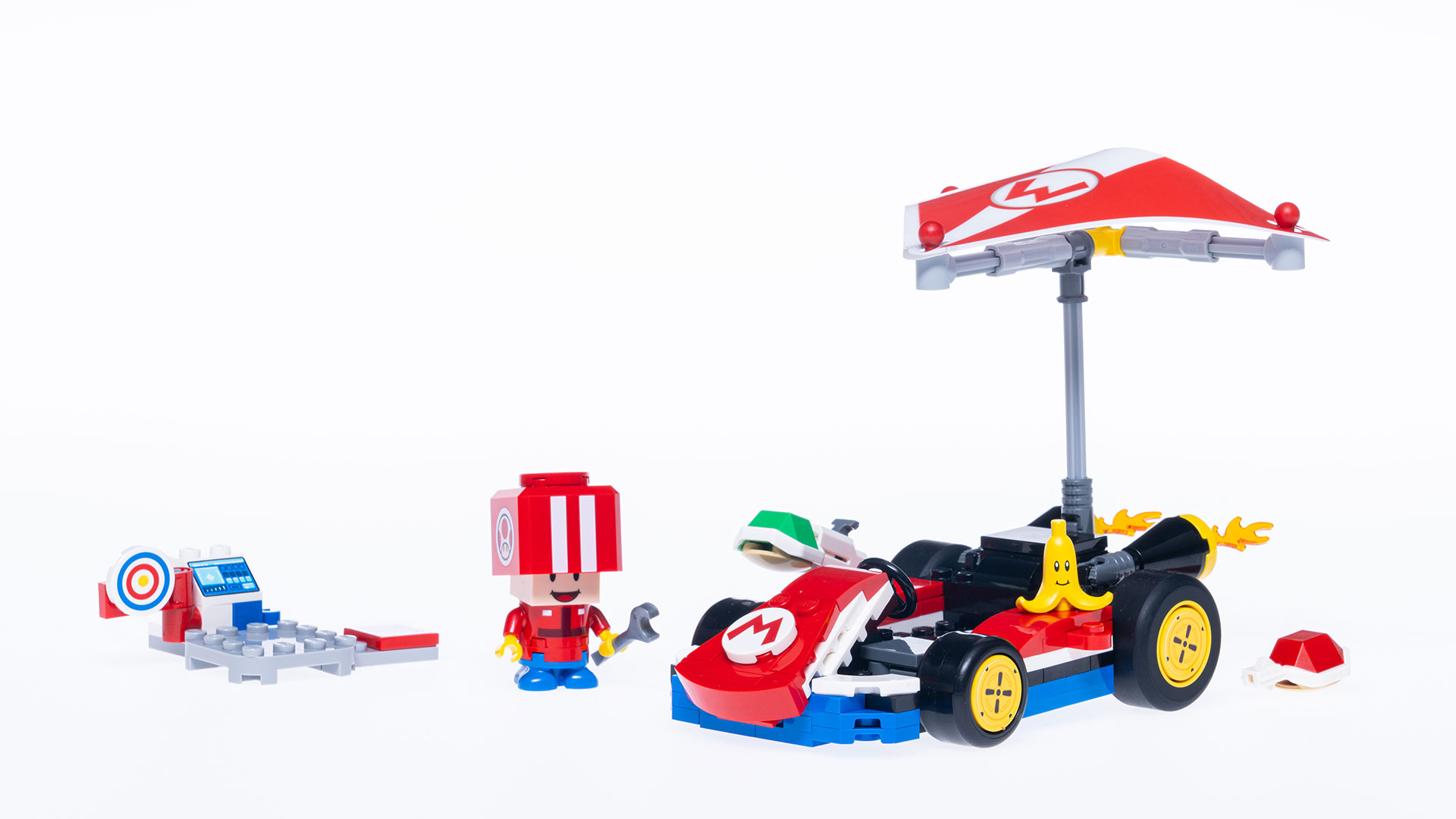 The Standard Kart is a 174-piece set