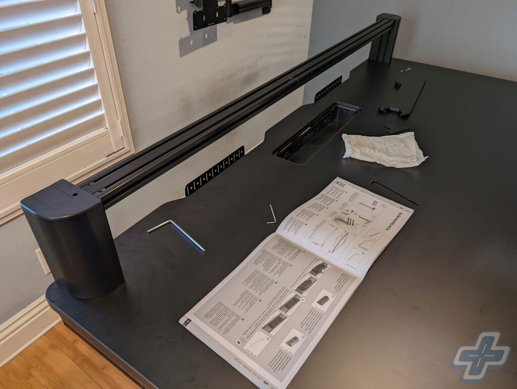 Corsair Platform:6 Desk Review | Photo by: Jason Siu, FullCleared