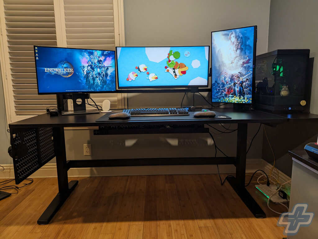 Corsair Platform:6 Desk Review | Photo by: Jason Siu, FullCleared