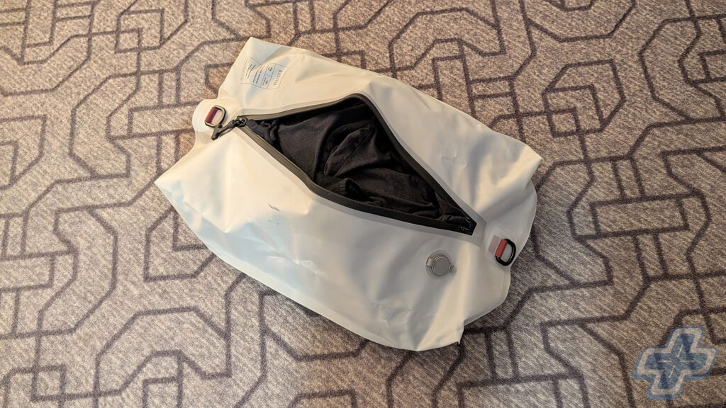 Ekster TravelPack Vacuum Kit Review Gallery | Image: Jason Siu / FullCleared Ekster TravelPack Vacuum Kit Review Gallery | Image: Jason Siu / FullCleared